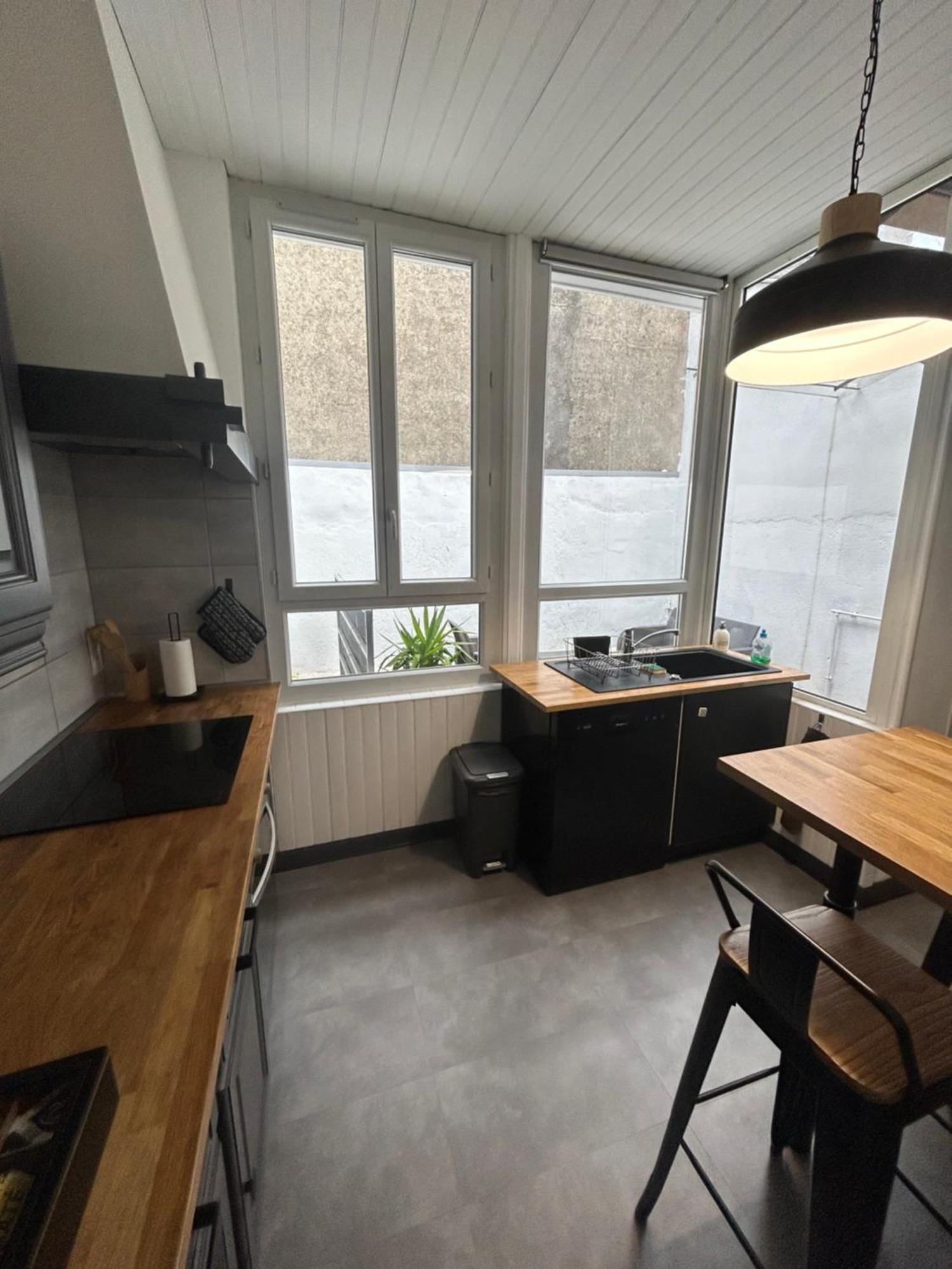 Maison De Ville Avec Garage Et Terrasse Lourdes Eksteriør bilde